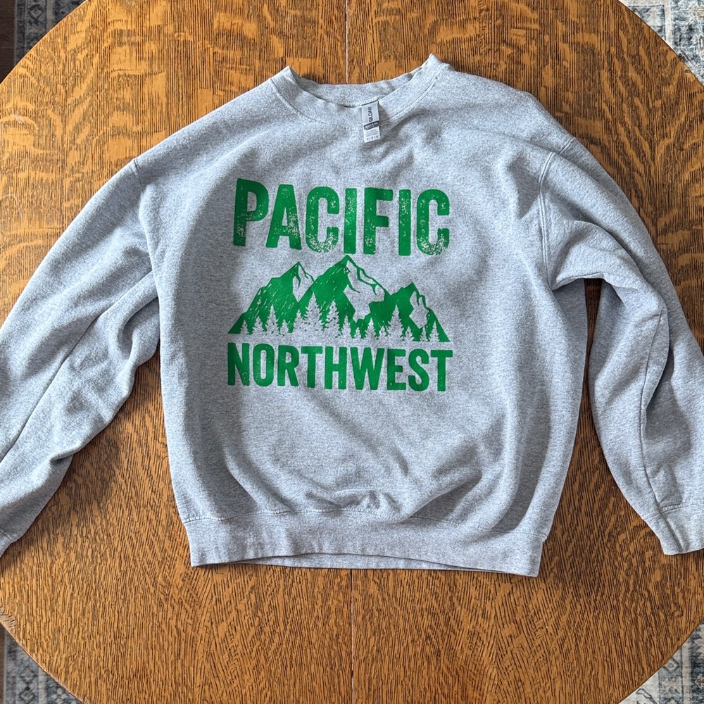 Gildan Gray Pacific Northwest Sweatshirt